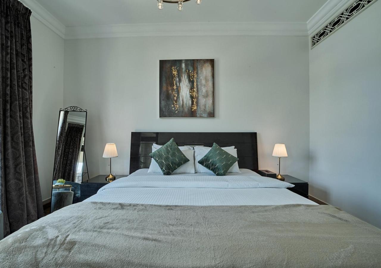 Burj Khalifa Partial View Peak Living Luxury 2Br Souk Al-Bahar Beside Dubai Mall-Golden Homes Экстерьер фото